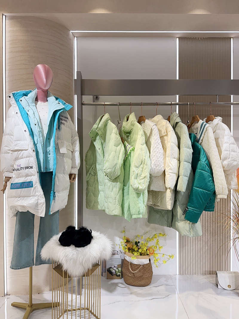 【慕罗拉羽绒服】24冬 (18).JPG