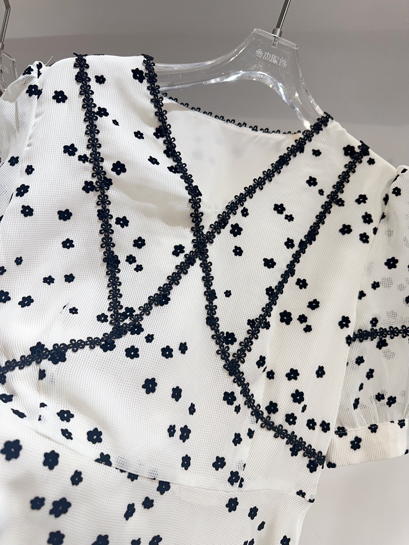 【秋水伊人】25夏 (21).JPG