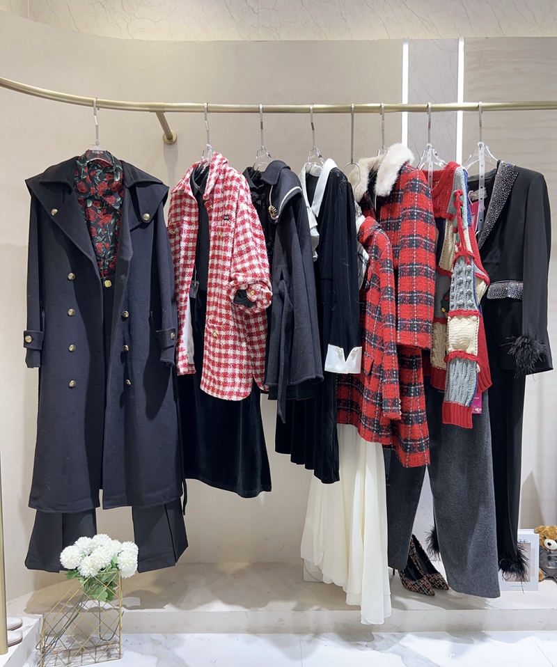 【B CHRISINA BERENGER】24冬 (8).JPG