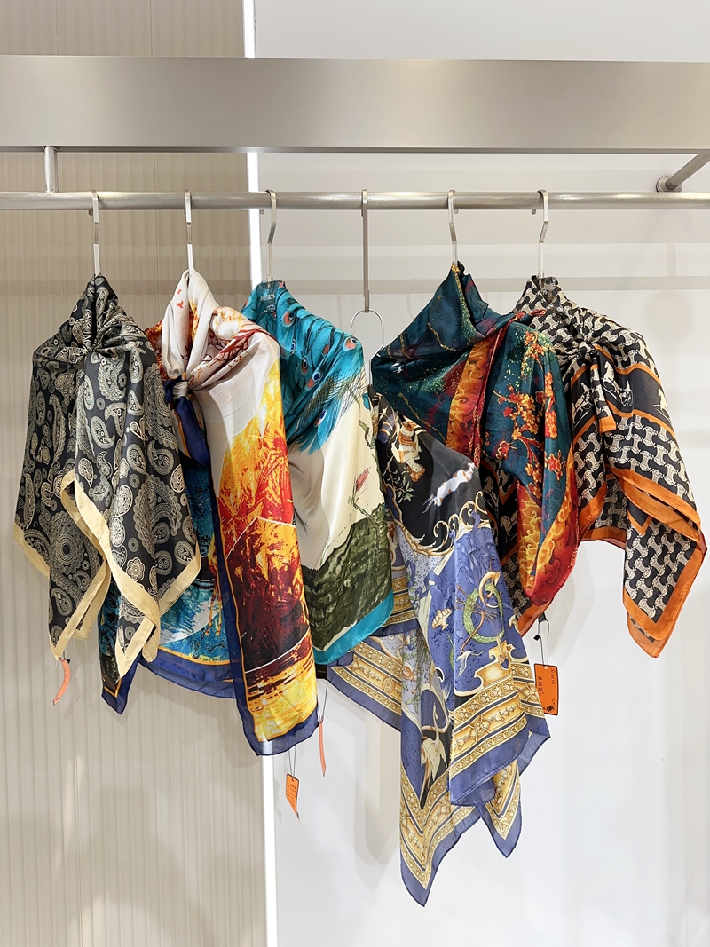 【杭州丝绸-丝纳语】24款丝巾 (13).JPG