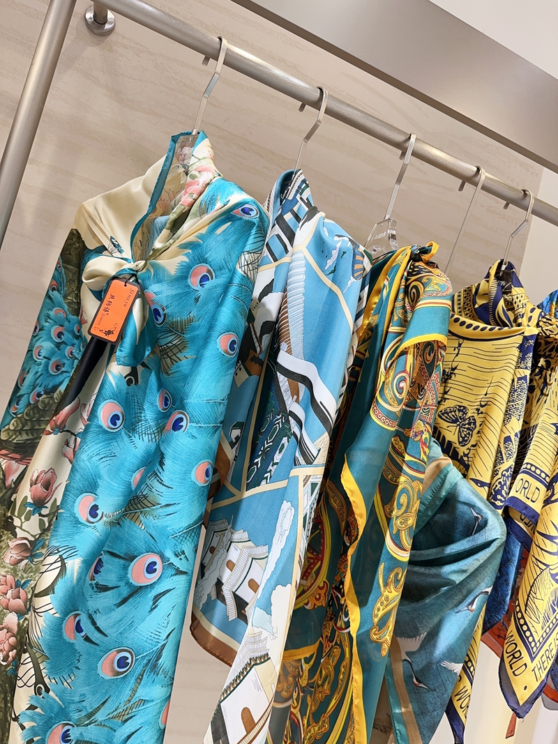 【杭州丝绸-丝纳语】24款丝巾 (9).JPG