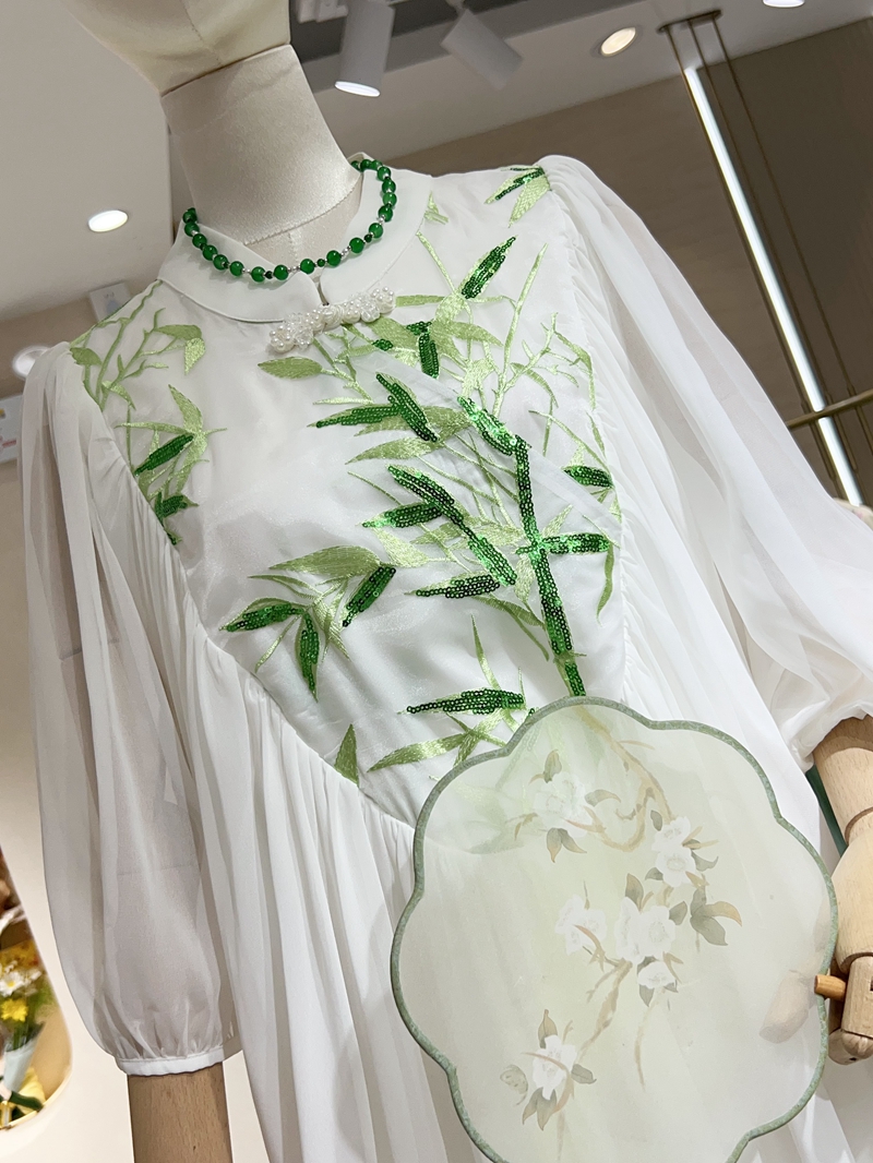 【兰戈罗威 (2).JPG