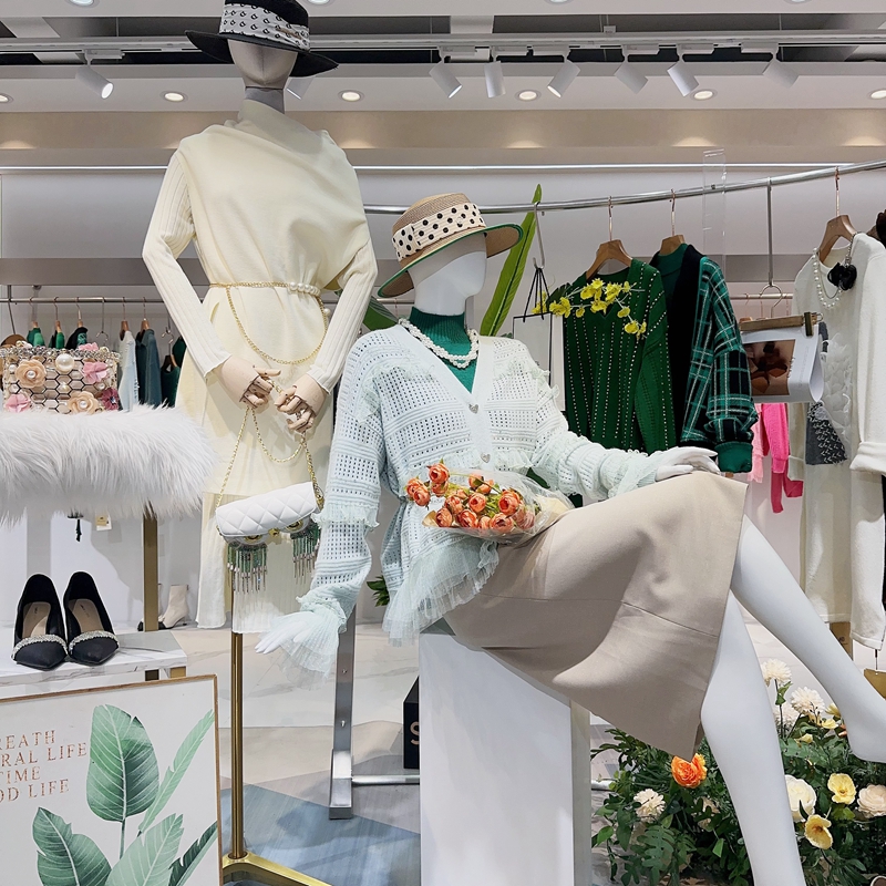 MISS宝姿金标23冬12.jpg